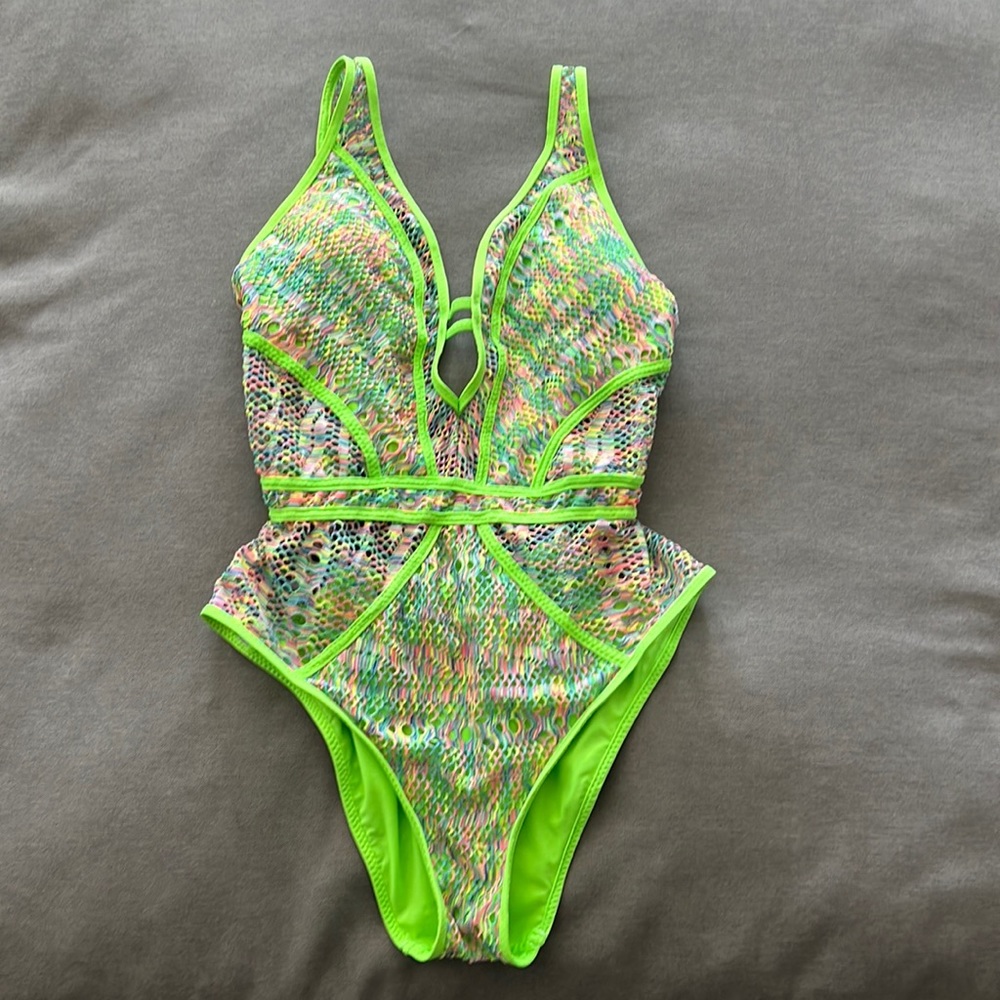 One piece sexy bathing suit
